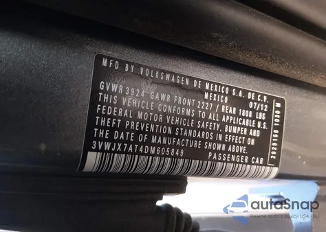 2013 Volkswagen Beetle 2.5L из США, поврежденный, VIN 3VWJX7AT4DM605849